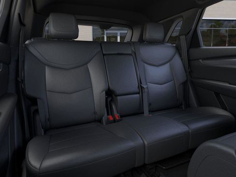 New 2025 Cadillac XT5 Luxury FWD image 17
