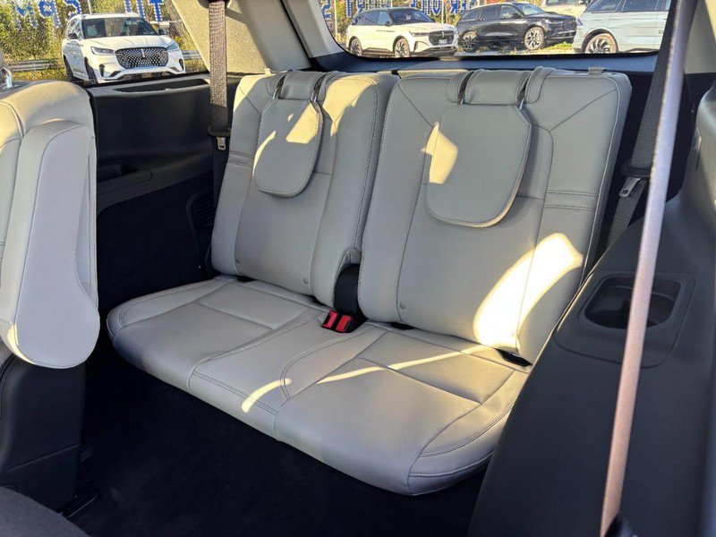 New 2027 Lincoln Aviator AWD image 11