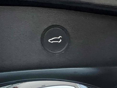 Used 2021 Tesla Model 3 Standard Range Plus image 9