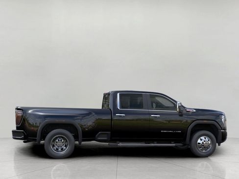 New 2026 GMC Sierra 3500 Denali w/ Denali Reserve Package AWD/4WD image 5