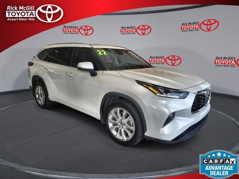 Used 2022 Toyota Highlander Limited AWD/4WD image 1