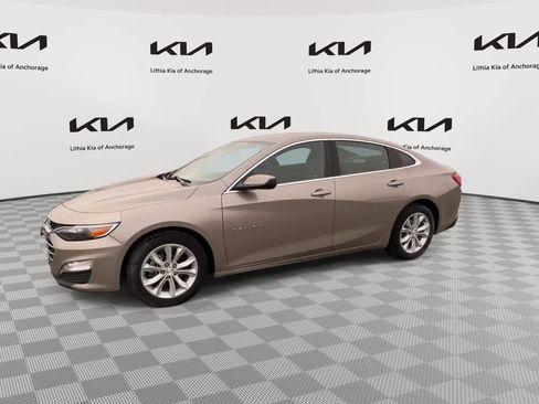 Used 2024 Chevrolet Malibu LT FWD image 4