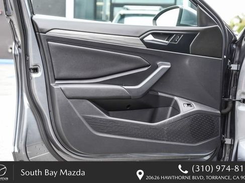 Used 2019 Volkswagen Jetta SEL FWD image 23