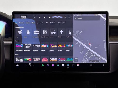 Used 2023 Tesla Model X image 28