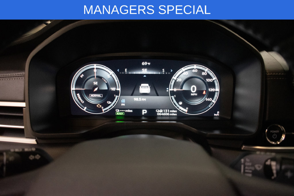 Used 2024 Mitsubishi Outlander 4WD Plug-In Hybrid image 13