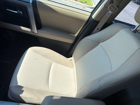 Used 2019 Toyota 4Runner SR5 Premium AWD/4WD image 13