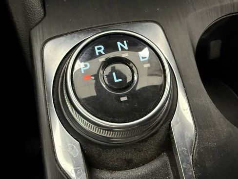 Used 2025 Ford Escape ST-Line w/ Tech Pack #1 FWD image 11