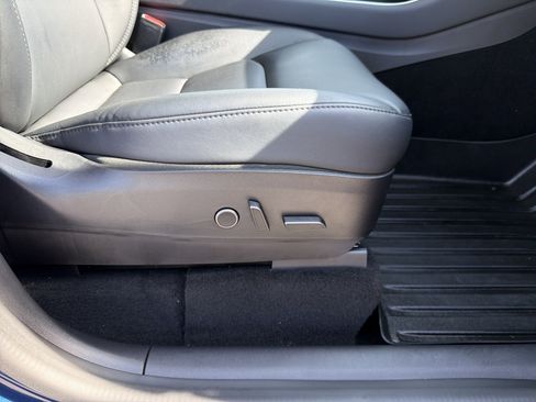 Used 2021 Tesla Model Y Long Range image 24