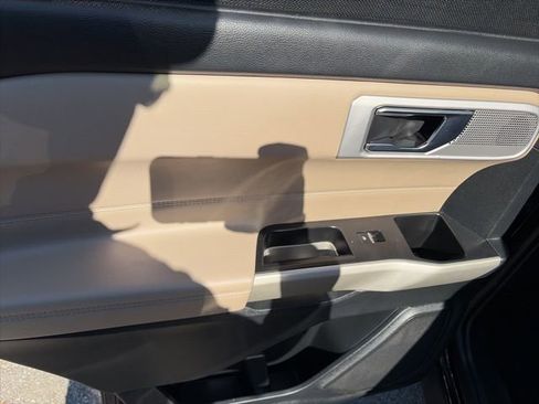 Used 2021 Ford Explorer Limited w/ Equipment Group 301A image 12