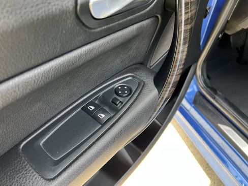 Used 2017 BMW 230i Coupe image 14