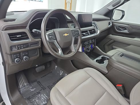 Used 2023 Chevrolet Tahoe LT w/ Luxury Package image 17