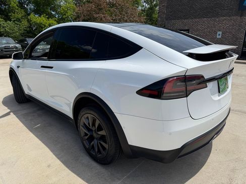 Used 2022 Tesla Model X AWD/4WD image 7