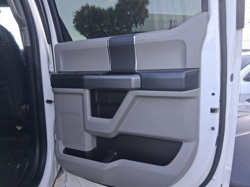 Used 2017 Ford F250 XLT image 11