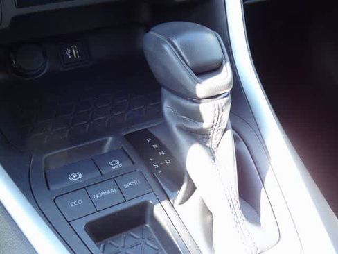 Used 2023 Toyota RAV4 XLE image 18