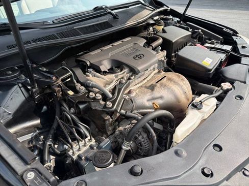 Used 2017 Toyota Camry LE FWD image 38
