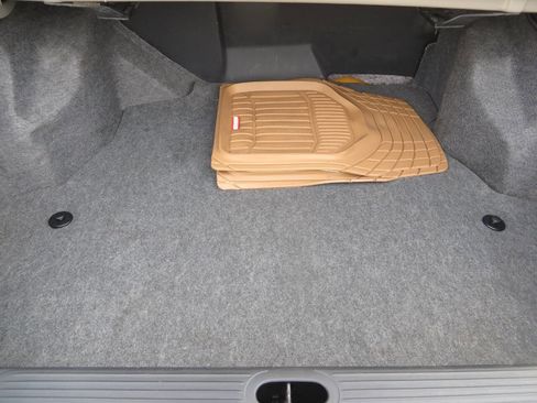 Used 2000 Buick Le Sabre Custom w/ Premium Opt Pkg image 13