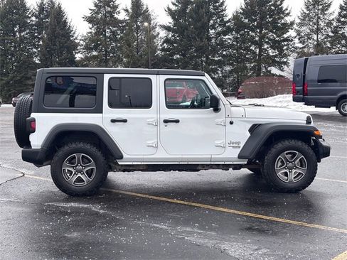 Used 2018 Jeep Wrangler Unlimited Sport S image 6