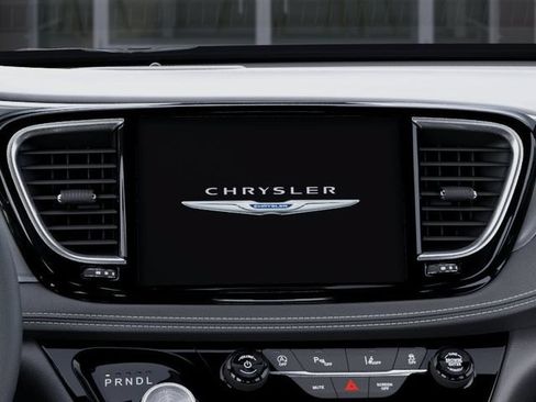 New 2026 Chrysler Pacifica Select FWD image 18