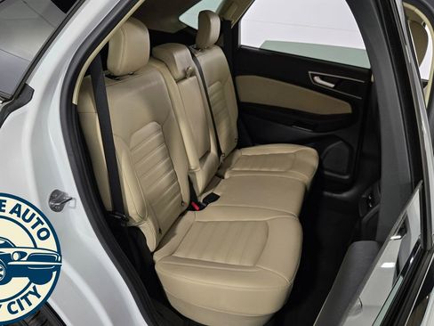 Used 2023 Ford Edge SEL image 33