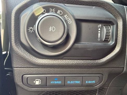 Used 2024 Jeep Wrangler Unlimited AWD/4WD image 21