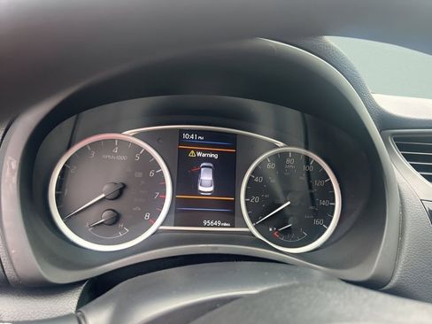 Used 2019 Nissan Sentra S image 20