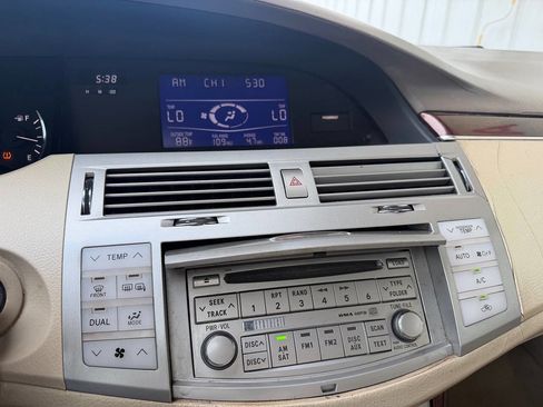 Used 2008 Toyota Avalon XLS image 18