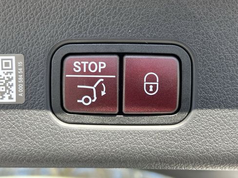 New 2026 Mercedes-Benz GLC 300 4MATIC image 25