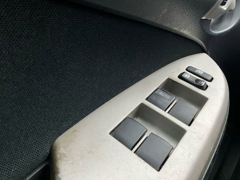 Used 2011 Toyota Corolla S FWD image 20