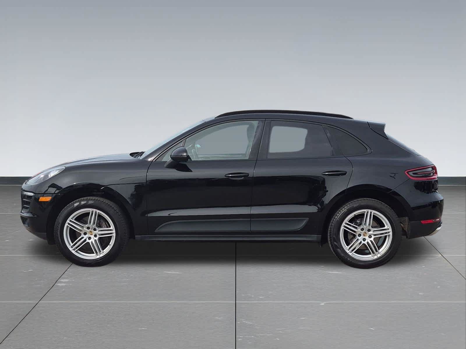 Used 2018 Porsche Macan AWD/4WD image 3