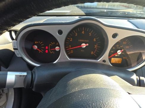 Used 2004 Nissan 350Z Touring RWD image 13