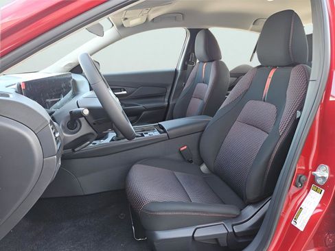 New 2026 Nissan Sentra SR w/ Floor Mat Package image 10