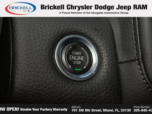 Used 2023 GMC Yukon XL Denali image 31