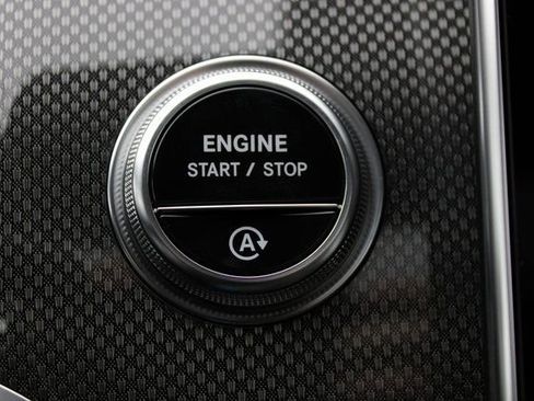New 2025 Mercedes-Benz GLC 43 AMG 4MATIC image 29