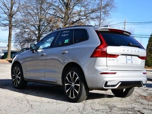 Used 2025 Volvo XC60 B5 Plus image 5