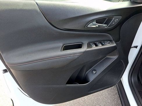 Used 2022 Chevrolet Equinox RS AWD/4WD image 24