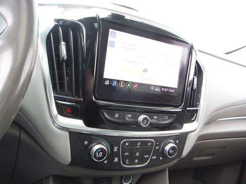 Used 2021 Chevrolet Traverse Premier AWD/4WD image 20