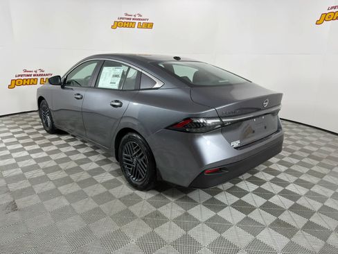 New 2026 Nissan Sentra SV w/ SV Convenience Package image 3