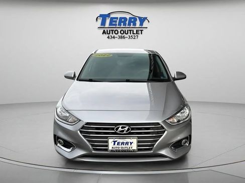 Used 2022 Hyundai Accent SEL FWD image 3