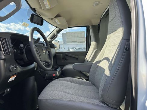 New 2025 Chevrolet Express 3500 w/ Power Convenience Package image 20
