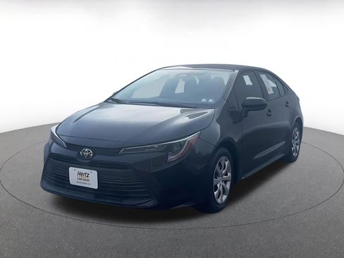 Used 2025 Toyota Corolla LE image 7