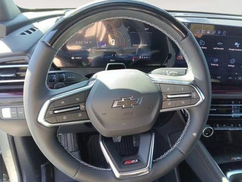 New 2026 Chevrolet Traverse Z71 w/ Enhanced Driving Package AWD/4WD image 13