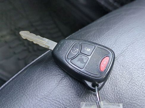 Used 2016 Jeep Wrangler Unlimited Rubicon image 41