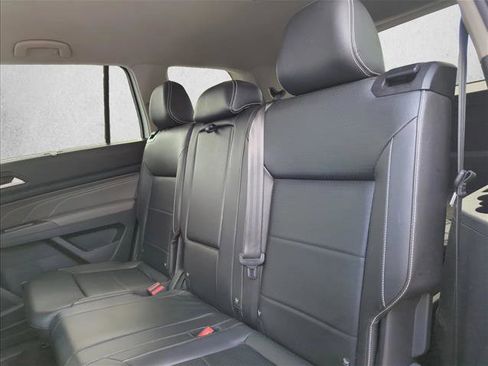 Used 2023 Volkswagen Atlas SE w/ Black Wheel Package image 19