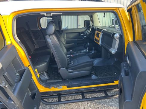 Used 2007 Toyota FJ Cruiser 4WD image 31