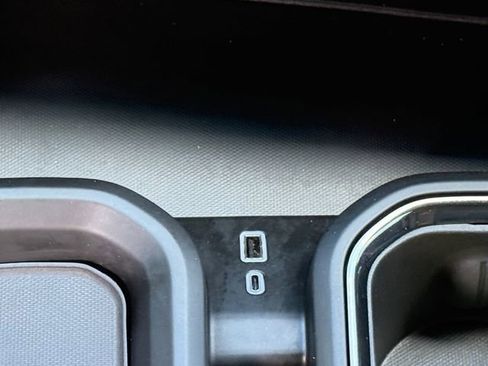 Used 2024 GMC Sierra 2500 AT4 w/ AT4 Premium Plus Package image 6