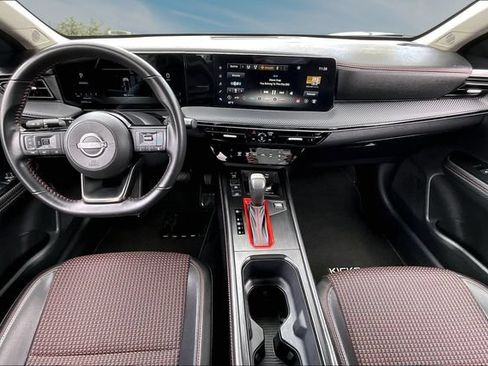 Certified 2025 Nissan Kicks SR AWD/4WD image 7
