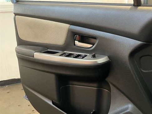 Used 2017 Subaru Crosstrek 2.0i Premium image 69