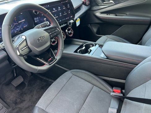 New 2025 Chevrolet Blazer EV RS RWD image 7