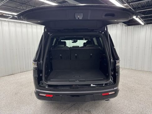 New 2026 Jeep Grand Wagoneer 4WD image 9
