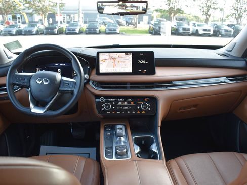Used 2023 INFINITI QX60 Sensory w/ Vision Package AWD/4WD image 31